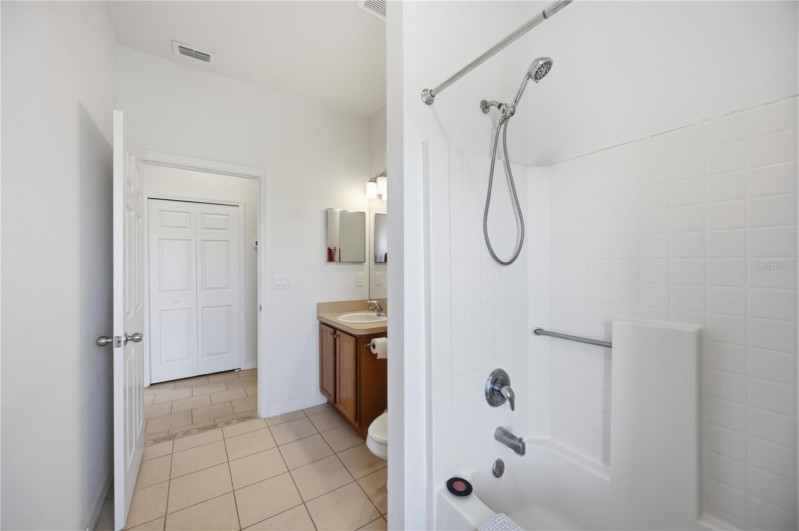 1150 KNOTTY PINE AVENUE, North Port, FL 34288