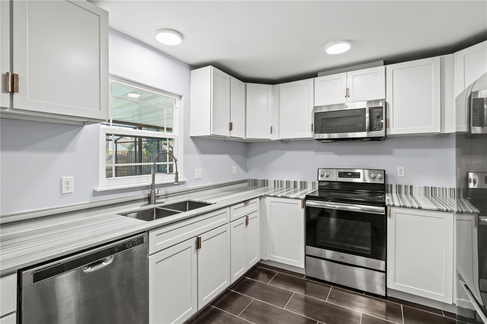 6617 MAUNA LOA BOULEVARD, Sarasota, FL 34241