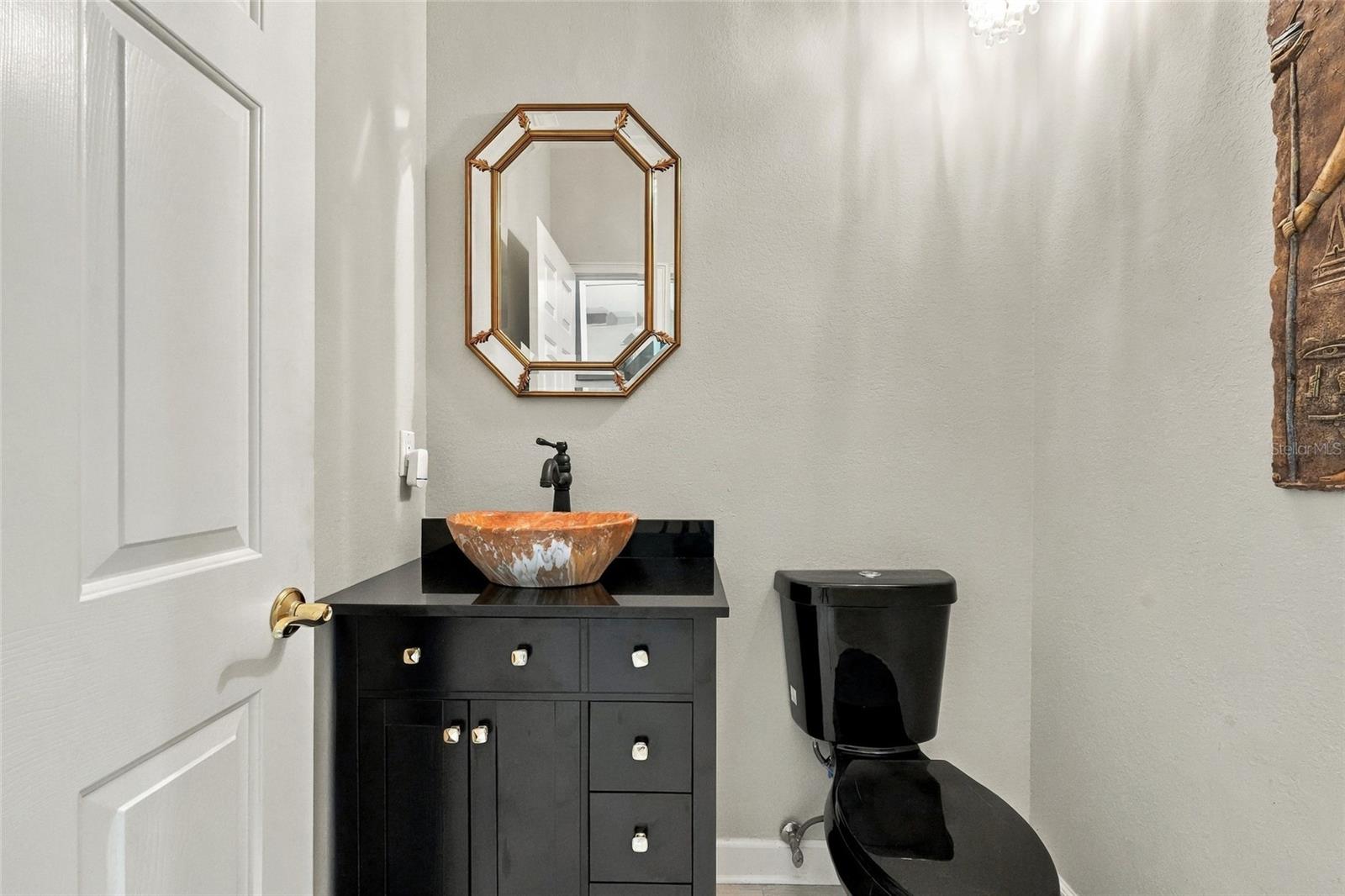 1/2 bath