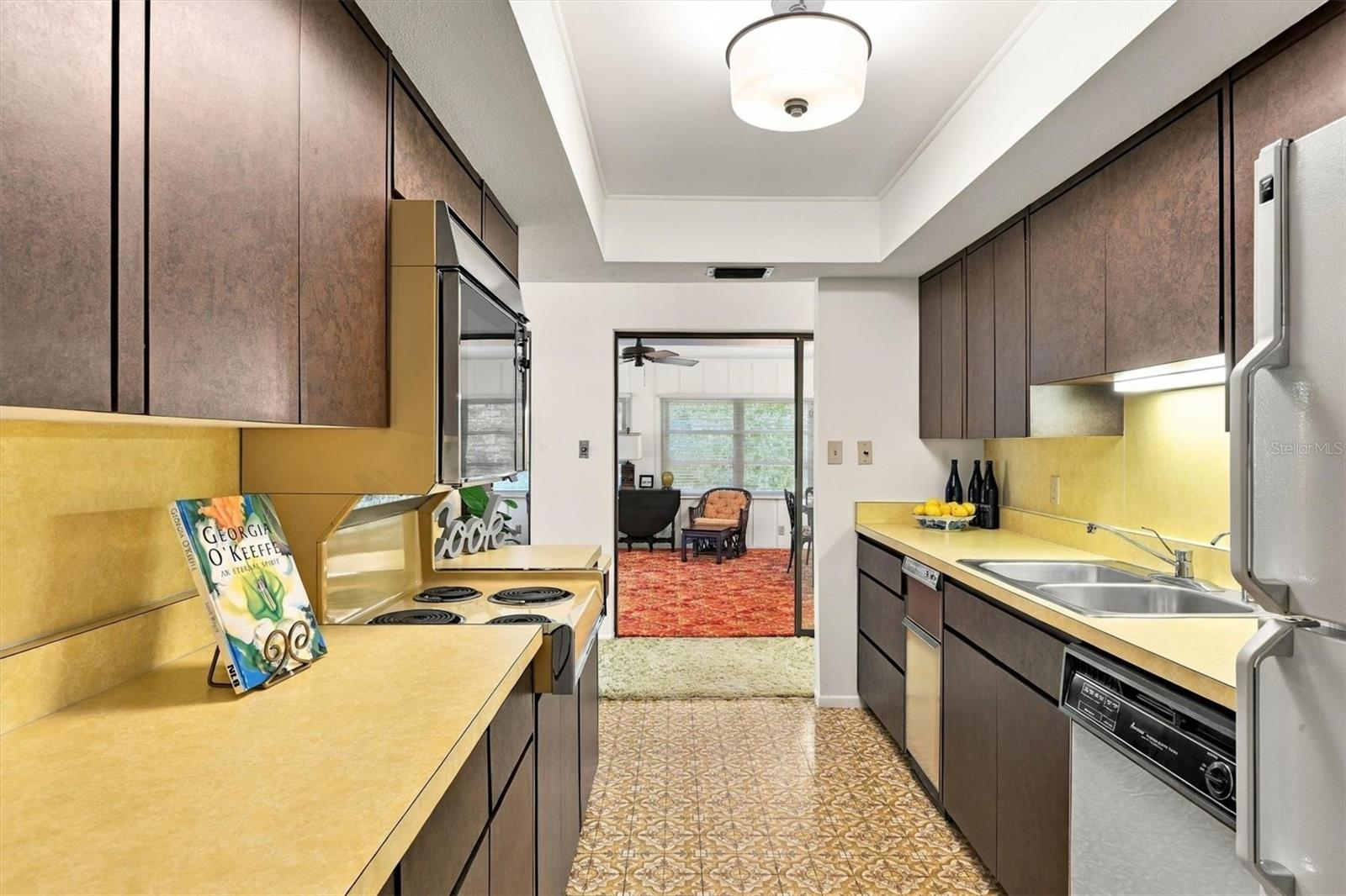 7232 LAS CASAS DRIVE, #7232, Sarasota, FL 34243