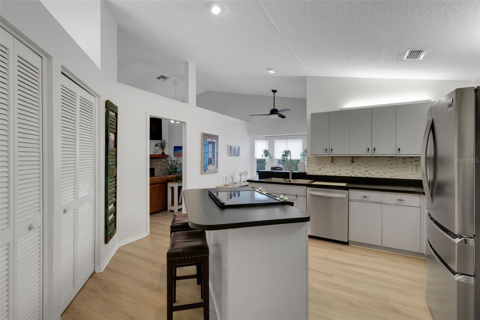 6104 NICOLE DRIVE, Sarasota, FL 34243