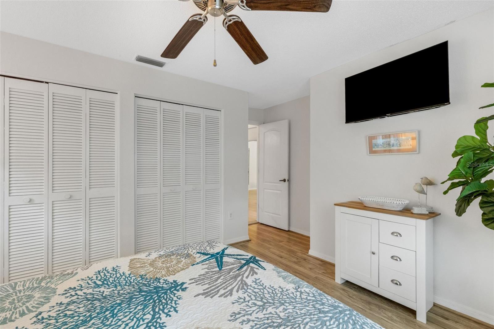 6104 NICOLE DRIVE, Sarasota, FL 34243