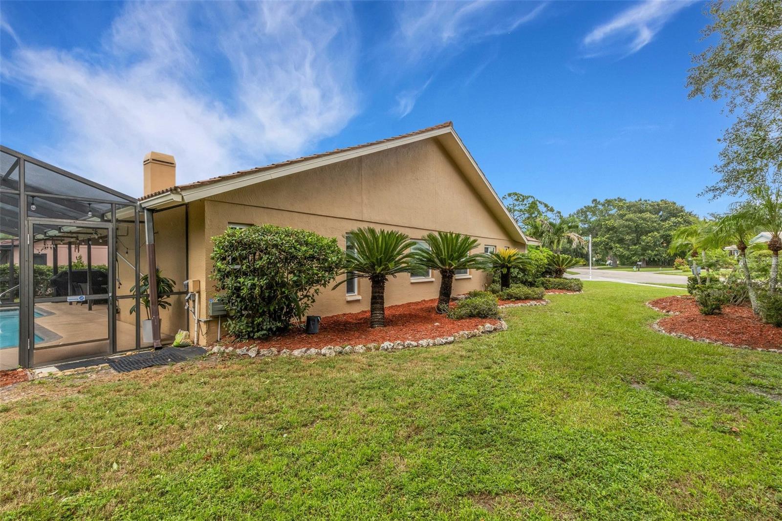 6104 NICOLE DRIVE, Sarasota, FL 34243