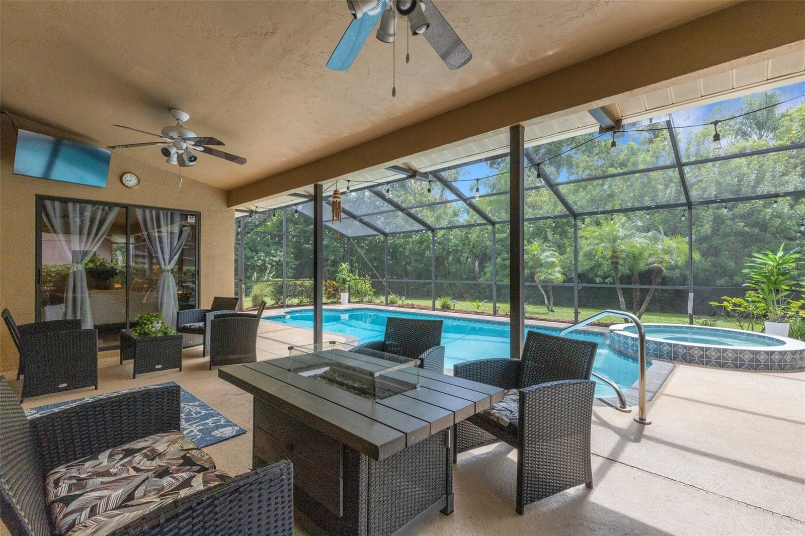 6104 NICOLE DRIVE, Sarasota, FL 34243
