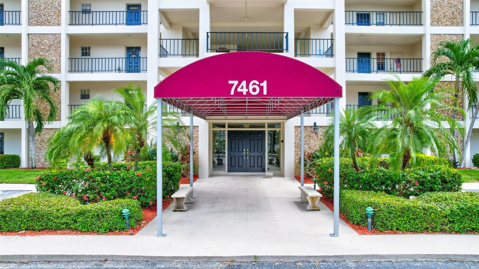 7461 W COUNTRY CLUB DRIVE N, #408, Sarasota, FL 34243