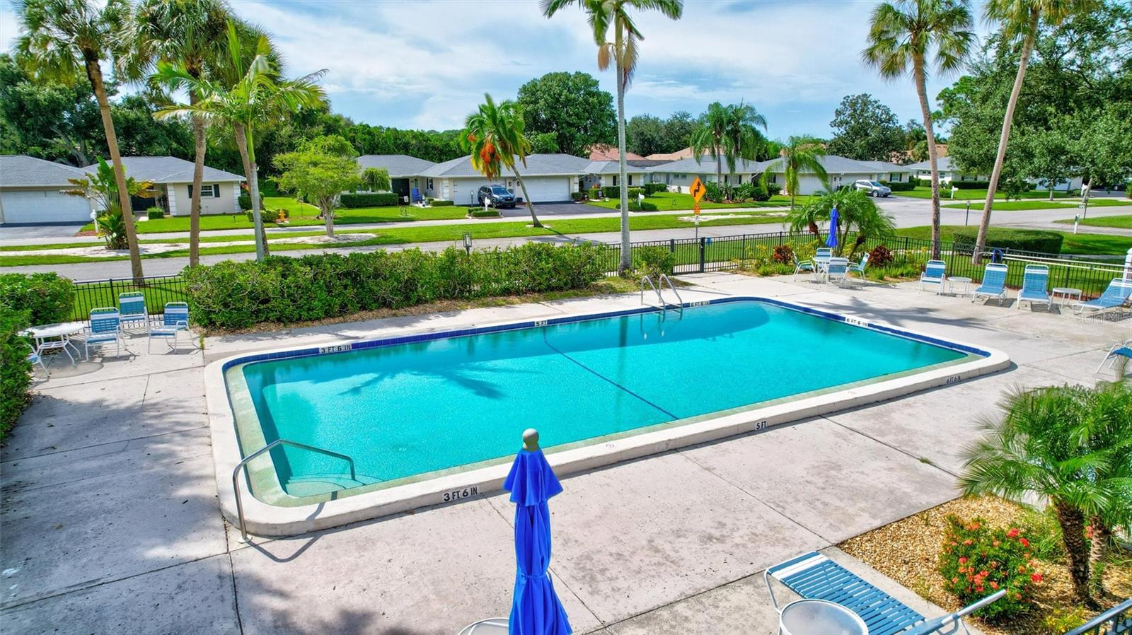 7461 W COUNTRY CLUB DRIVE N, #408, Sarasota, FL 34243