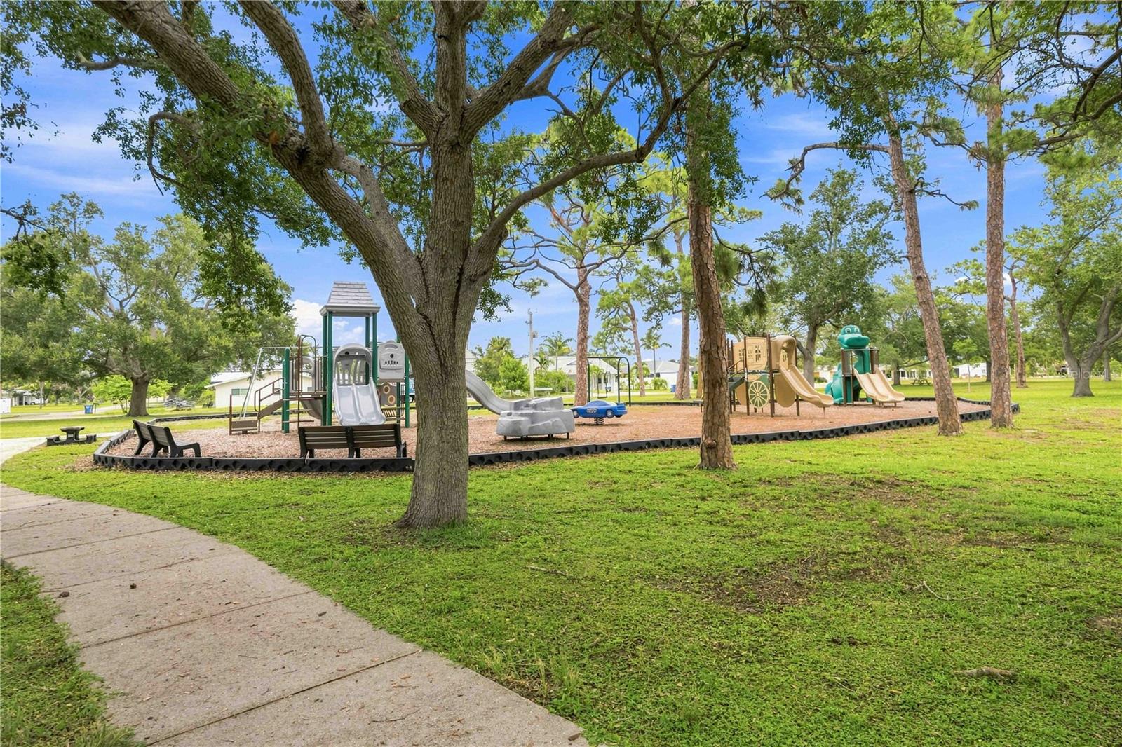 525 MANATEE COURT, #10, Venice, FL 34285