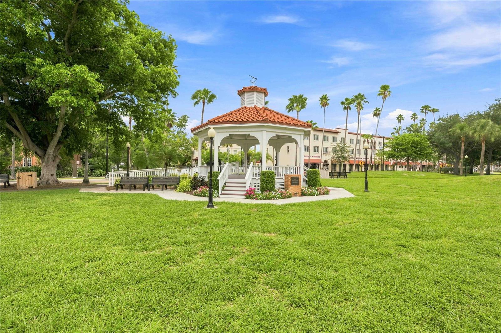 525 MANATEE COURT, #10, Venice, FL 34285