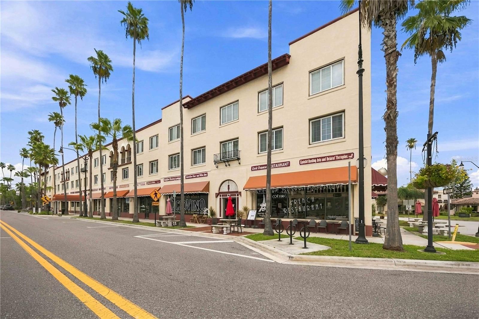 525 MANATEE COURT, #10, Venice, FL 34285