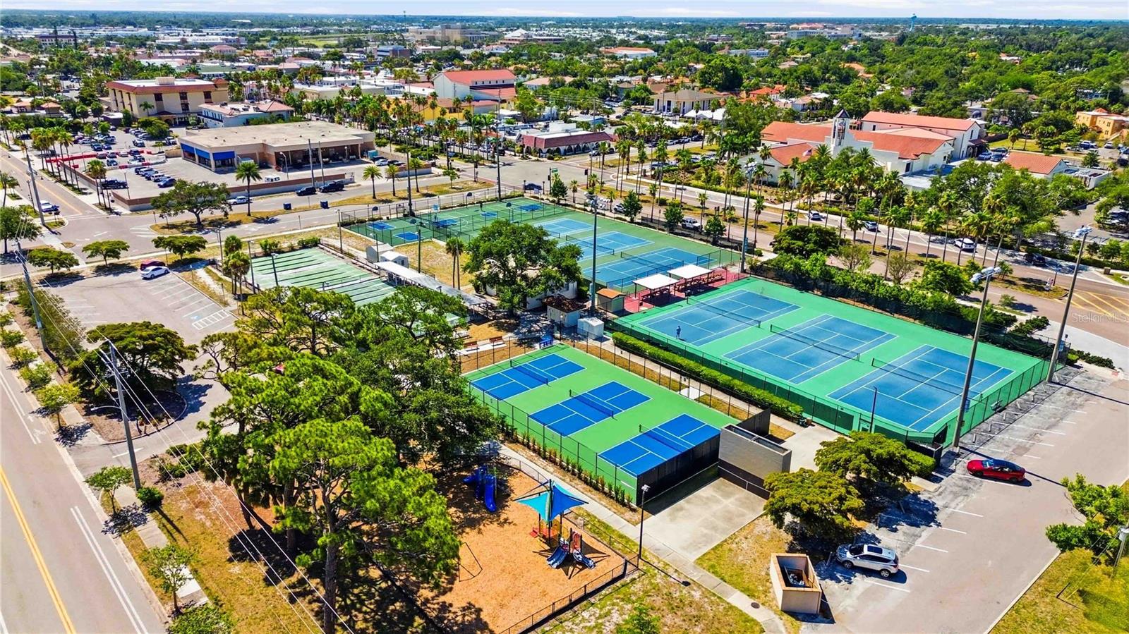 525 MANATEE COURT, #10, Venice, FL 34285