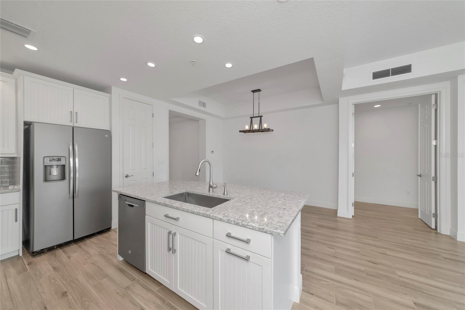 10530 BOARDWALK LOOP, #202, Bradenton, FL 34202