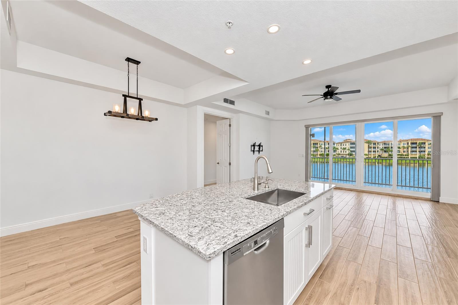 10530 BOARDWALK LOOP, #202, Bradenton, FL 34202
