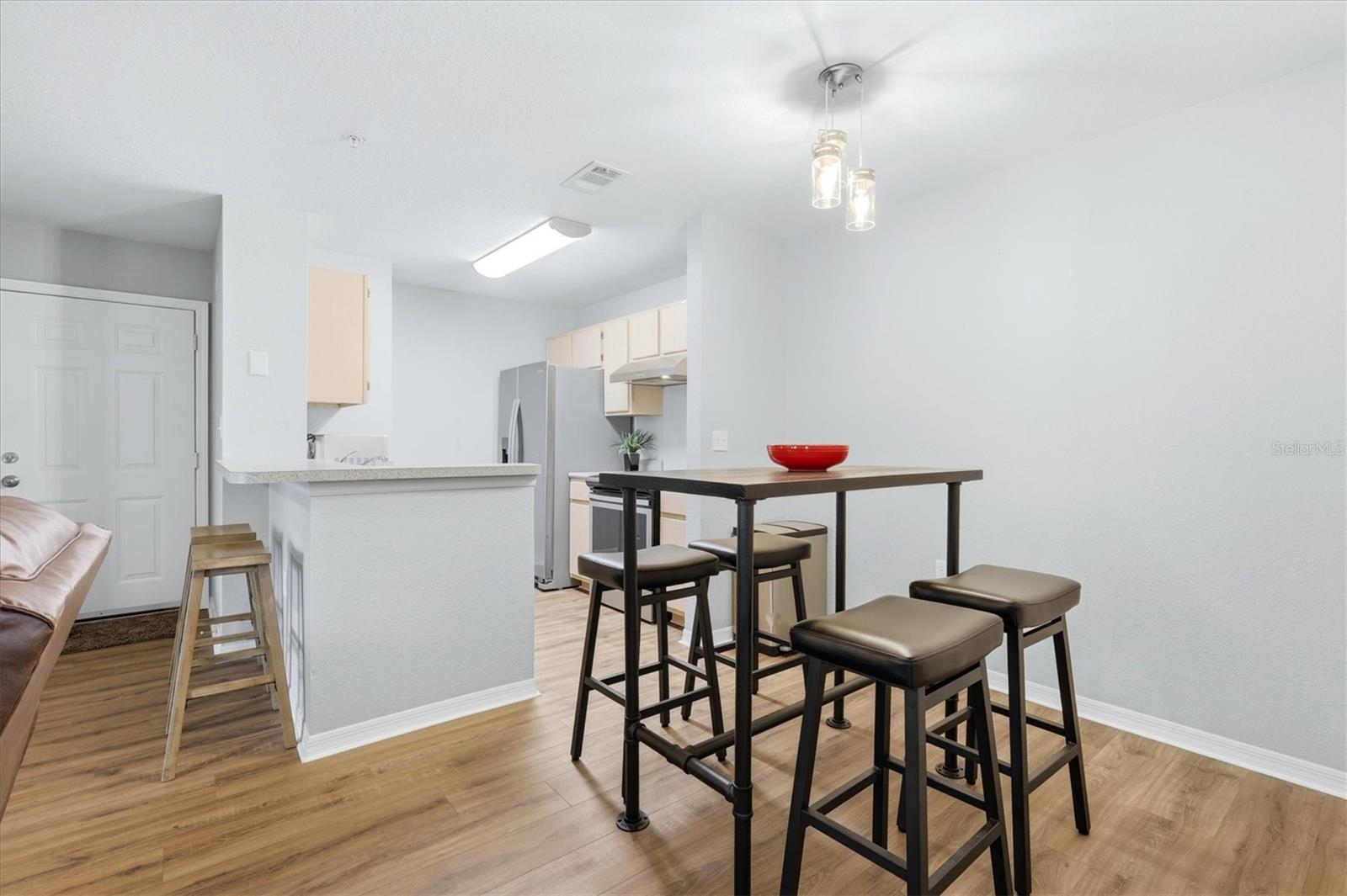 8926 MANOR LOOP, #103, Bradenton, FL 34202