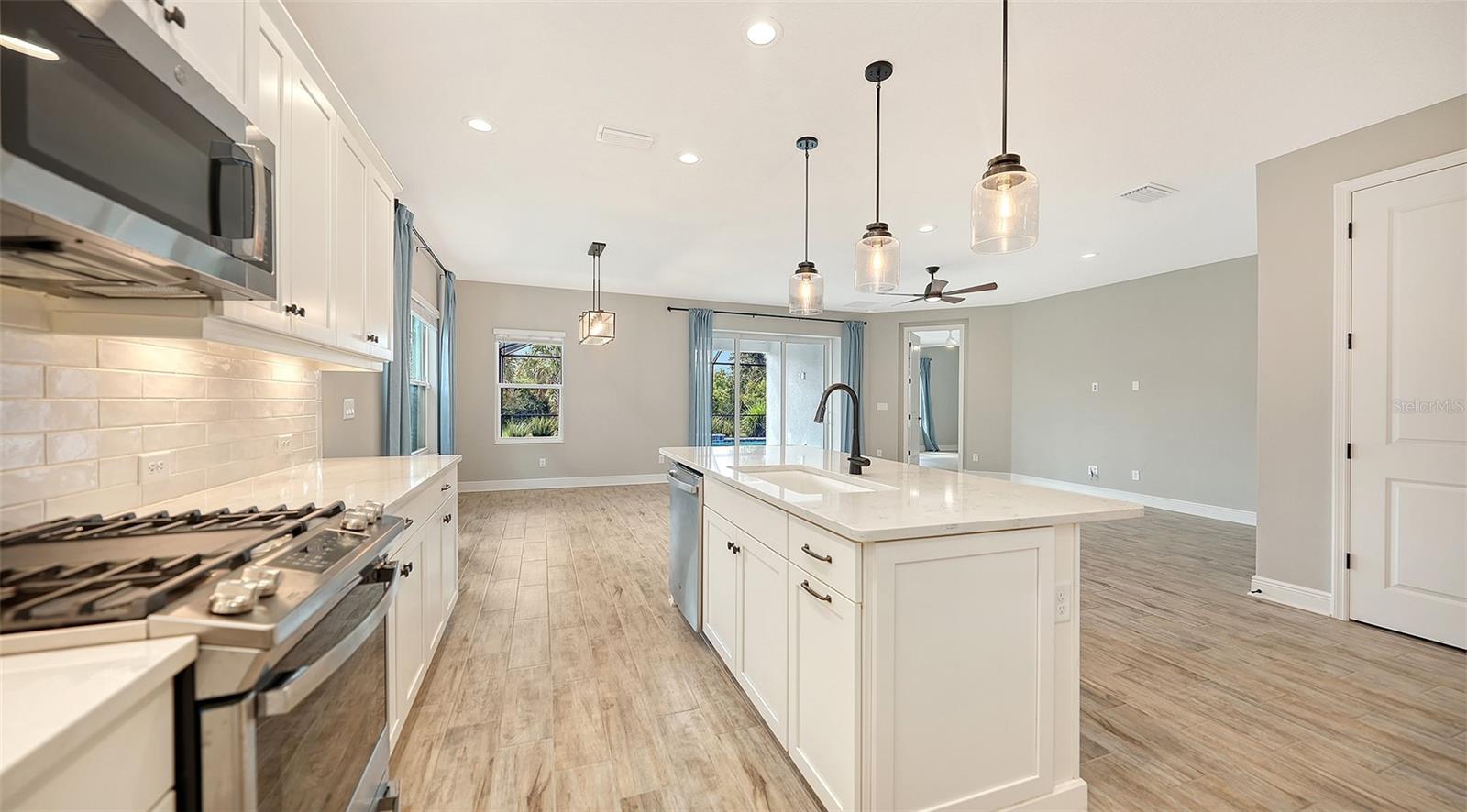 2806 BUTTERFLY JASMINE TRAIL, Sarasota, FL 34240