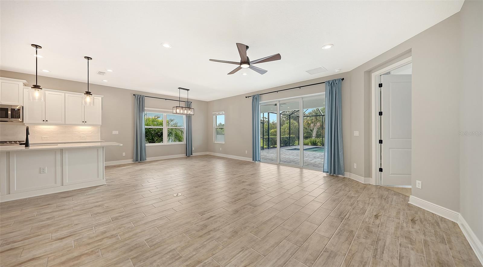 2806 BUTTERFLY JASMINE TRAIL, Sarasota, FL 34240