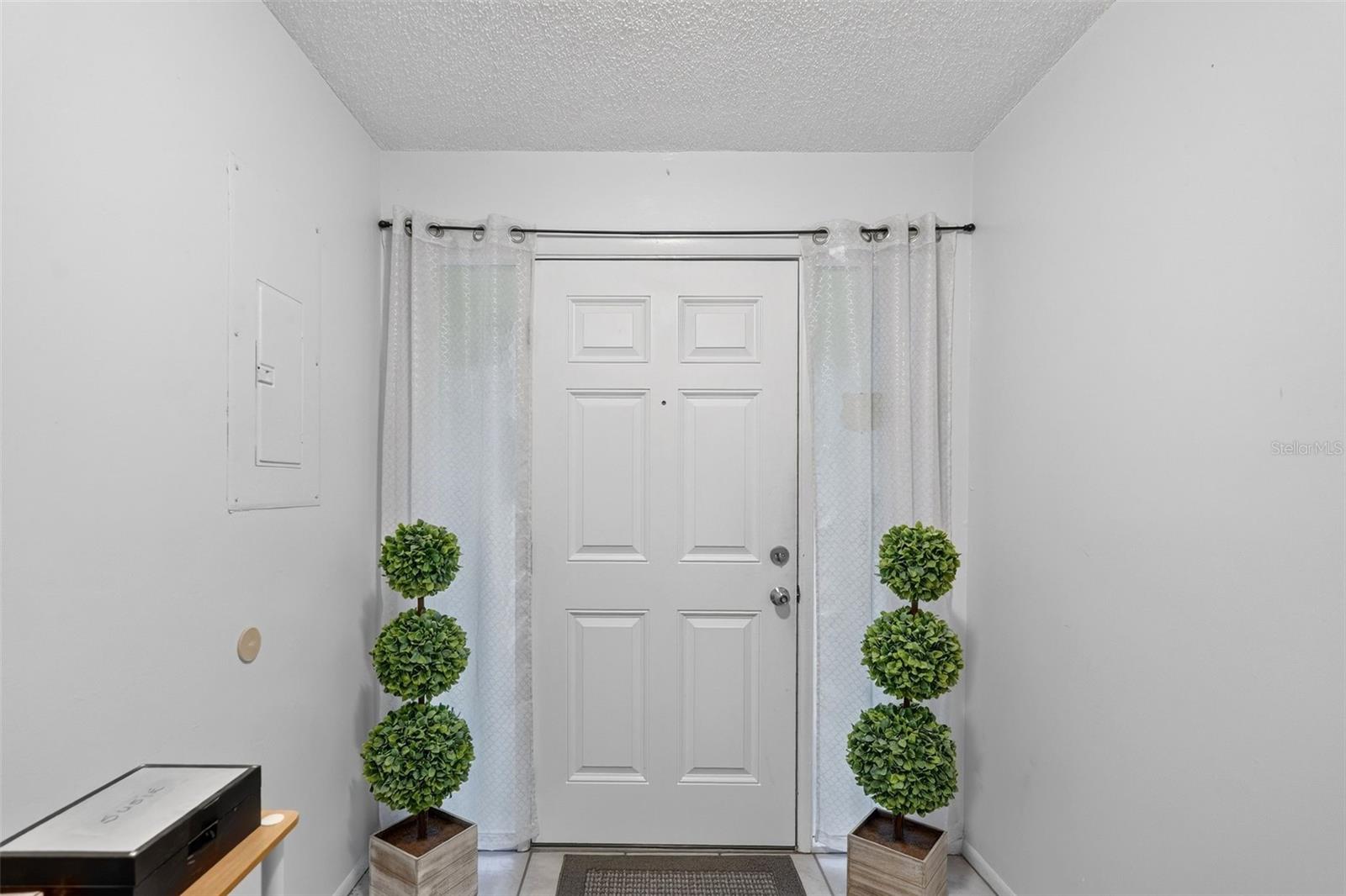 7283 ELEANOR CIRCLE, Sarasota, FL 34243
