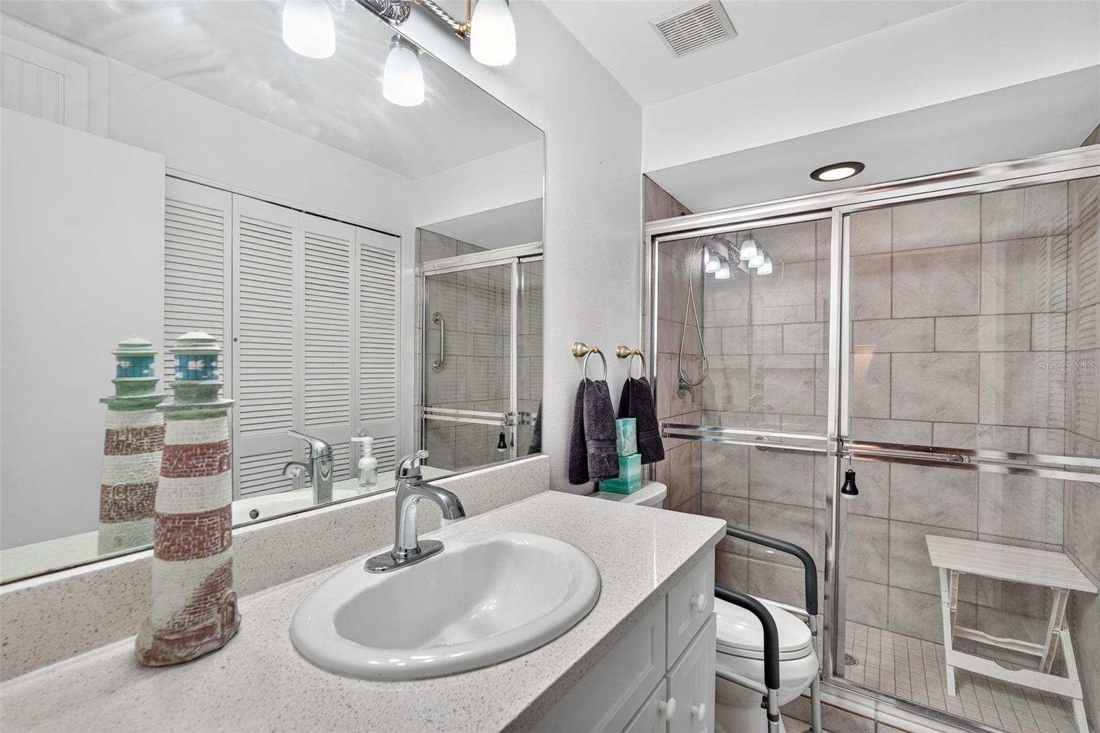 7283 ELEANOR CIRCLE, Sarasota, FL 34243
