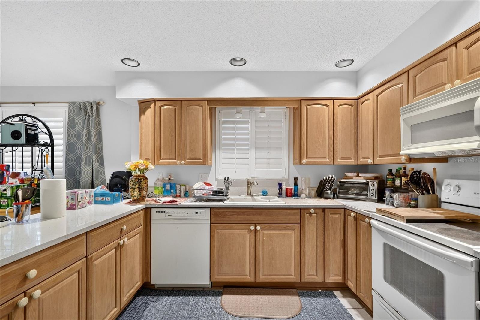 7283 ELEANOR CIRCLE, Sarasota, FL 34243