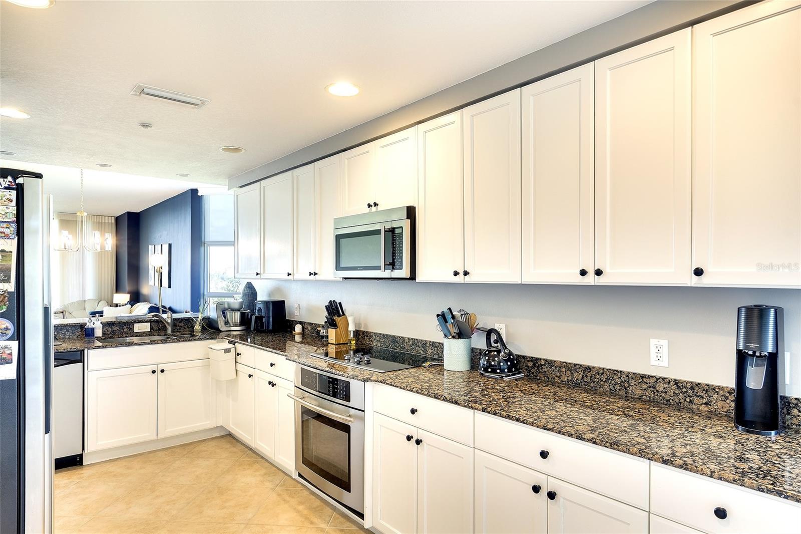 611 RIVIERA DUNES WAY, #308, Palmetto, FL 34221