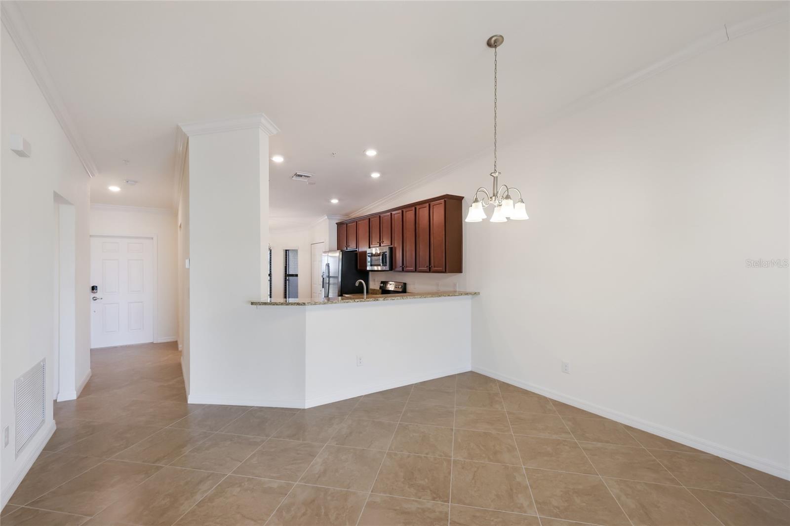 5614 PALMER CIRCLE, #206, Bradenton, FL 34211