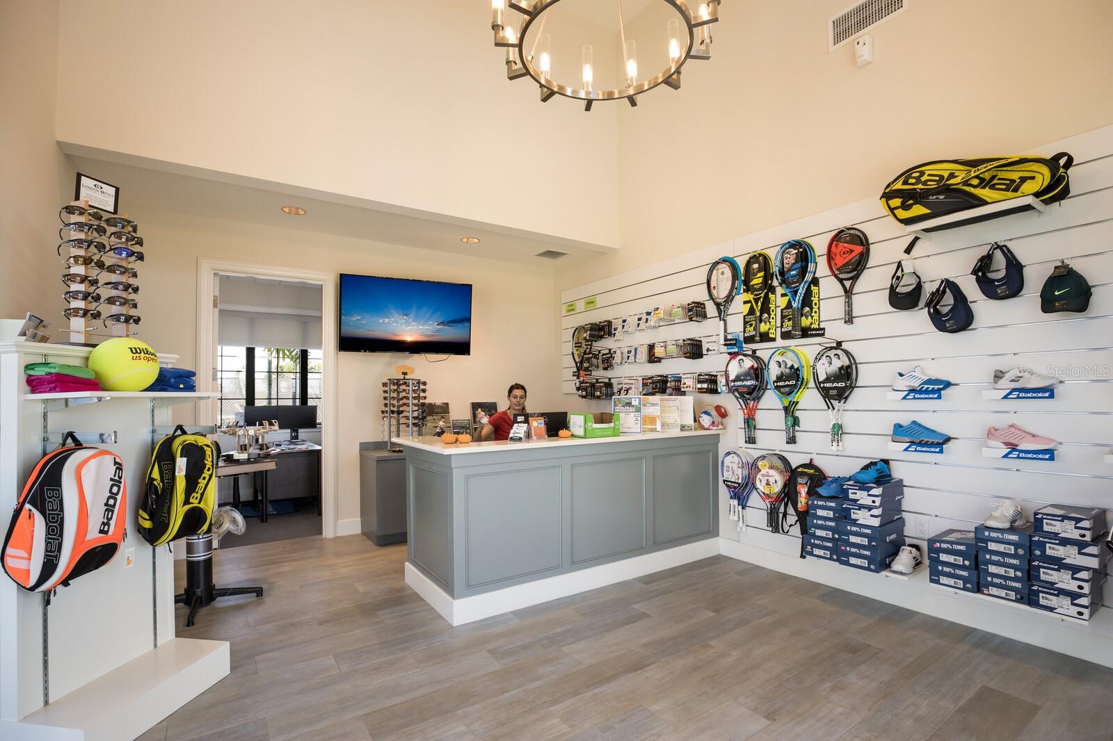 5614 PALMER CIRCLE, #206, Bradenton, FL 34211