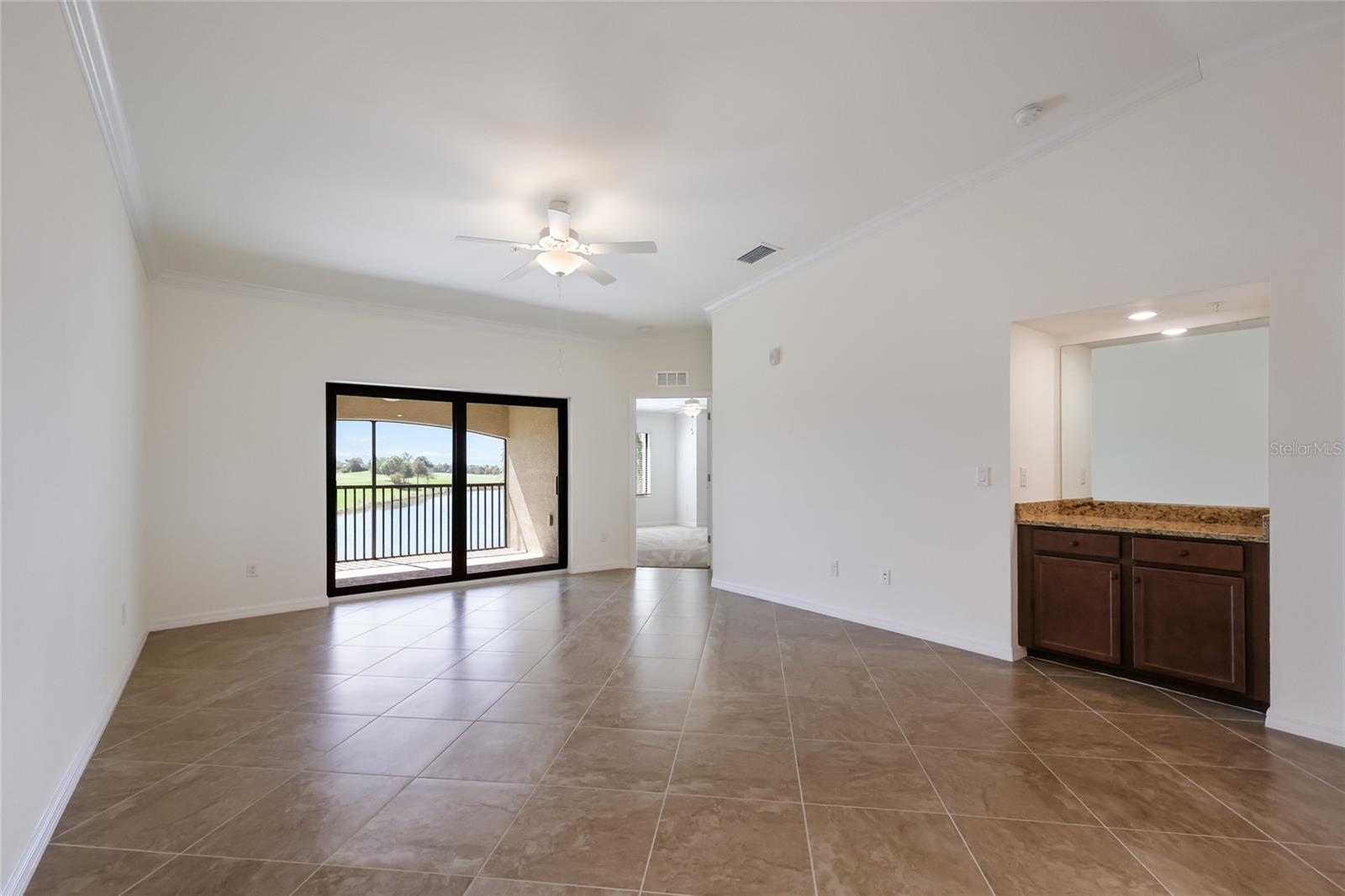 5614 PALMER CIRCLE, #206, Bradenton, FL 34211