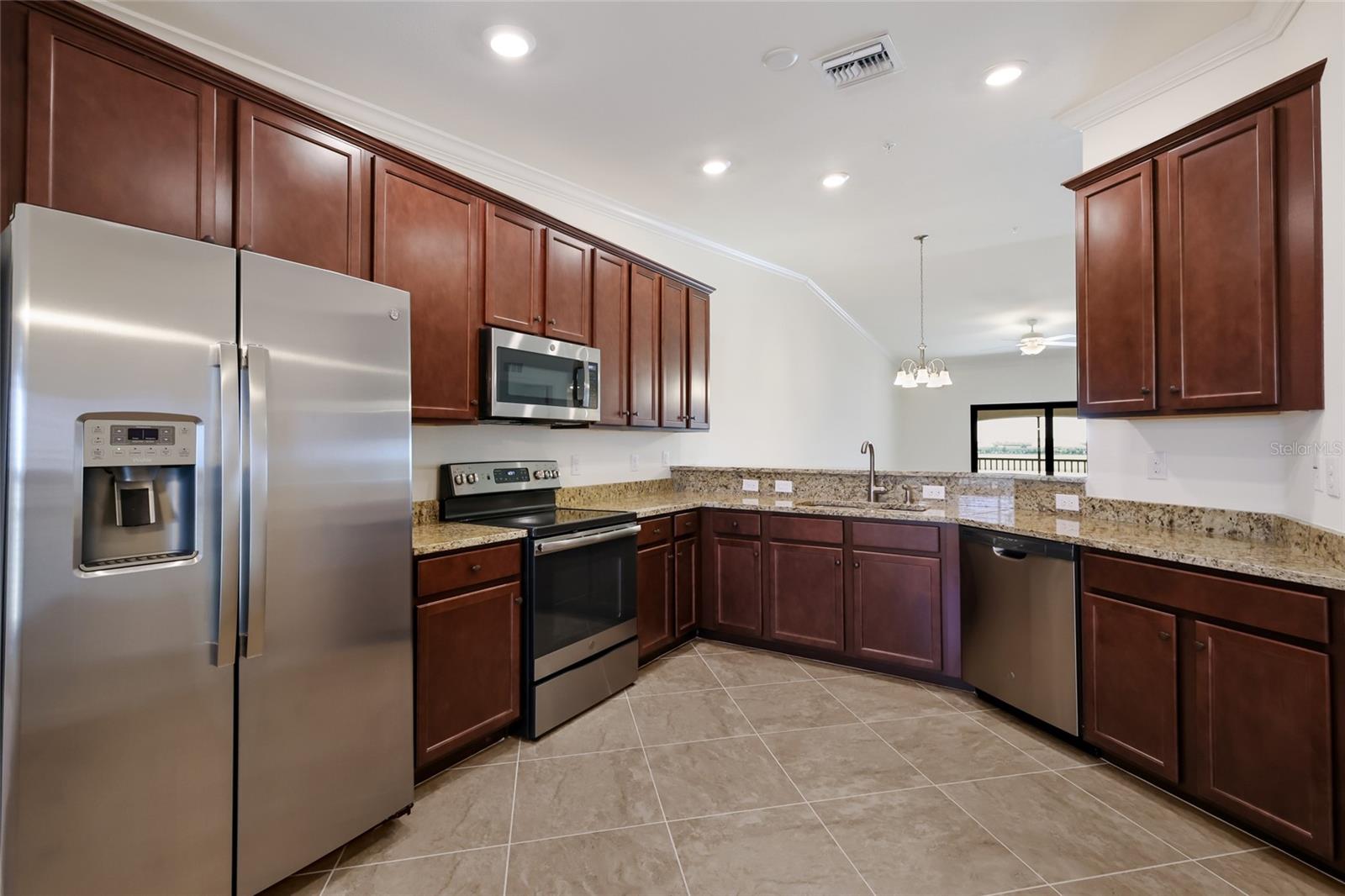 5614 PALMER CIRCLE, #206, Bradenton, FL 34211