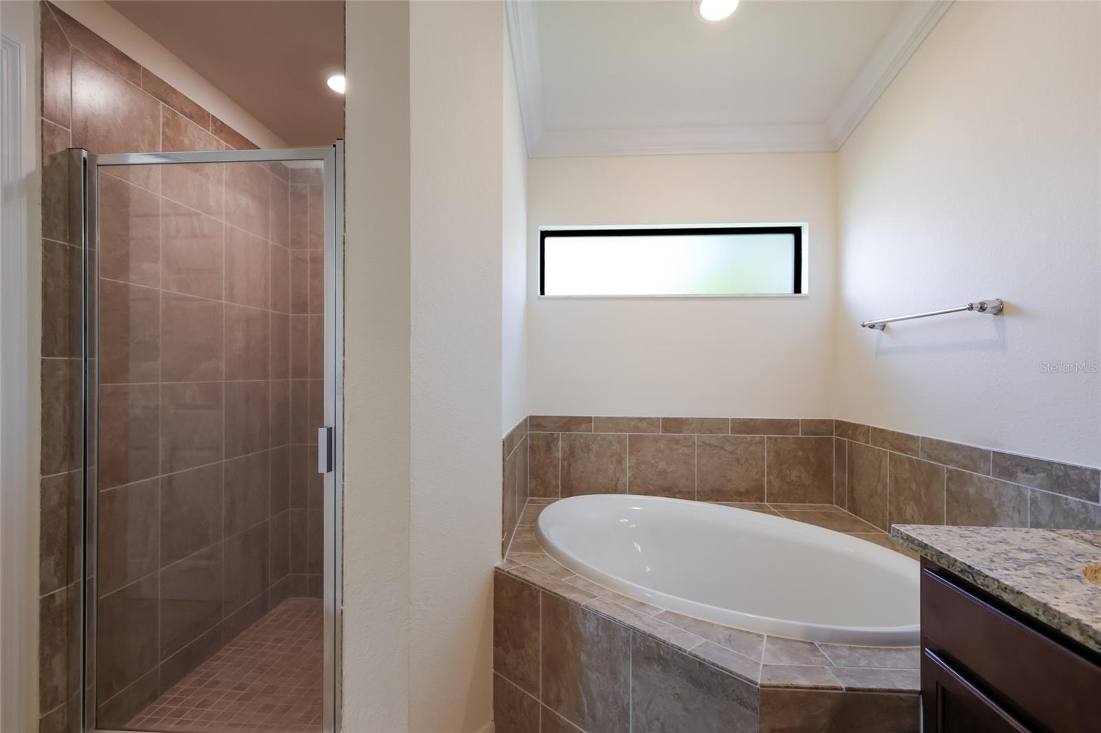 5614 PALMER CIRCLE, #206, Bradenton, FL 34211