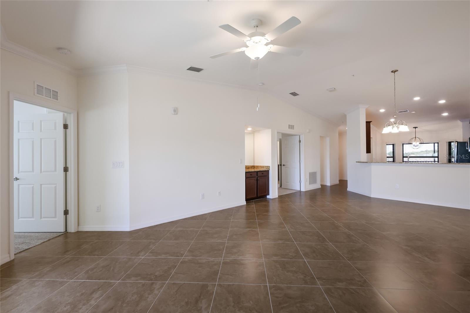 5614 PALMER CIRCLE, #206, Bradenton, FL 34211