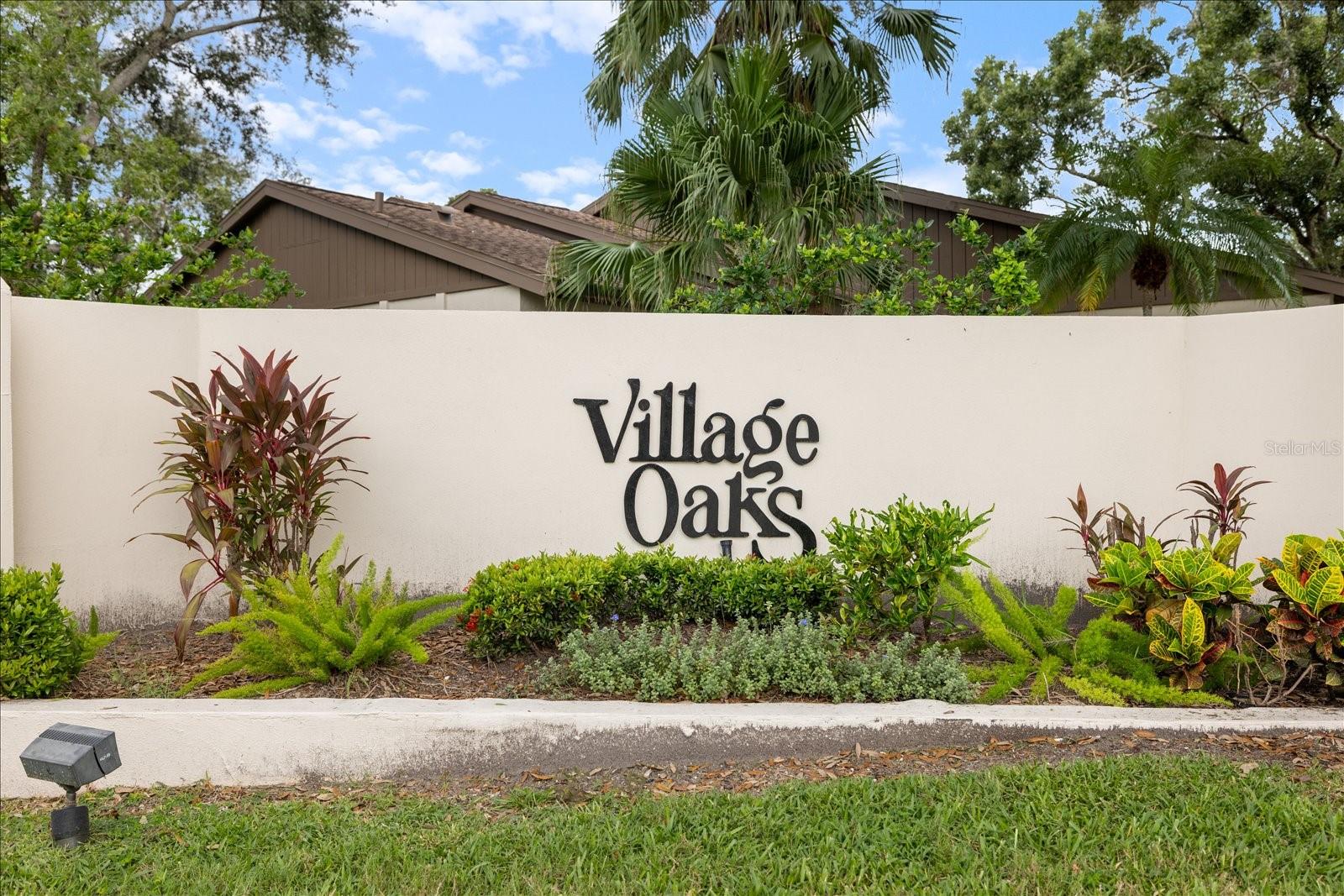 462 OAK HILL CIRCLE, #5, Sarasota, FL 34232
