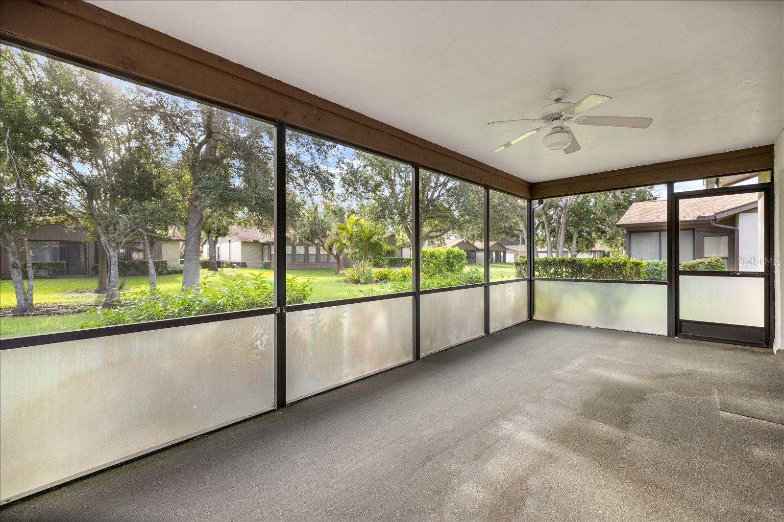 462 OAK HILL CIRCLE, #5, Sarasota, FL 34232