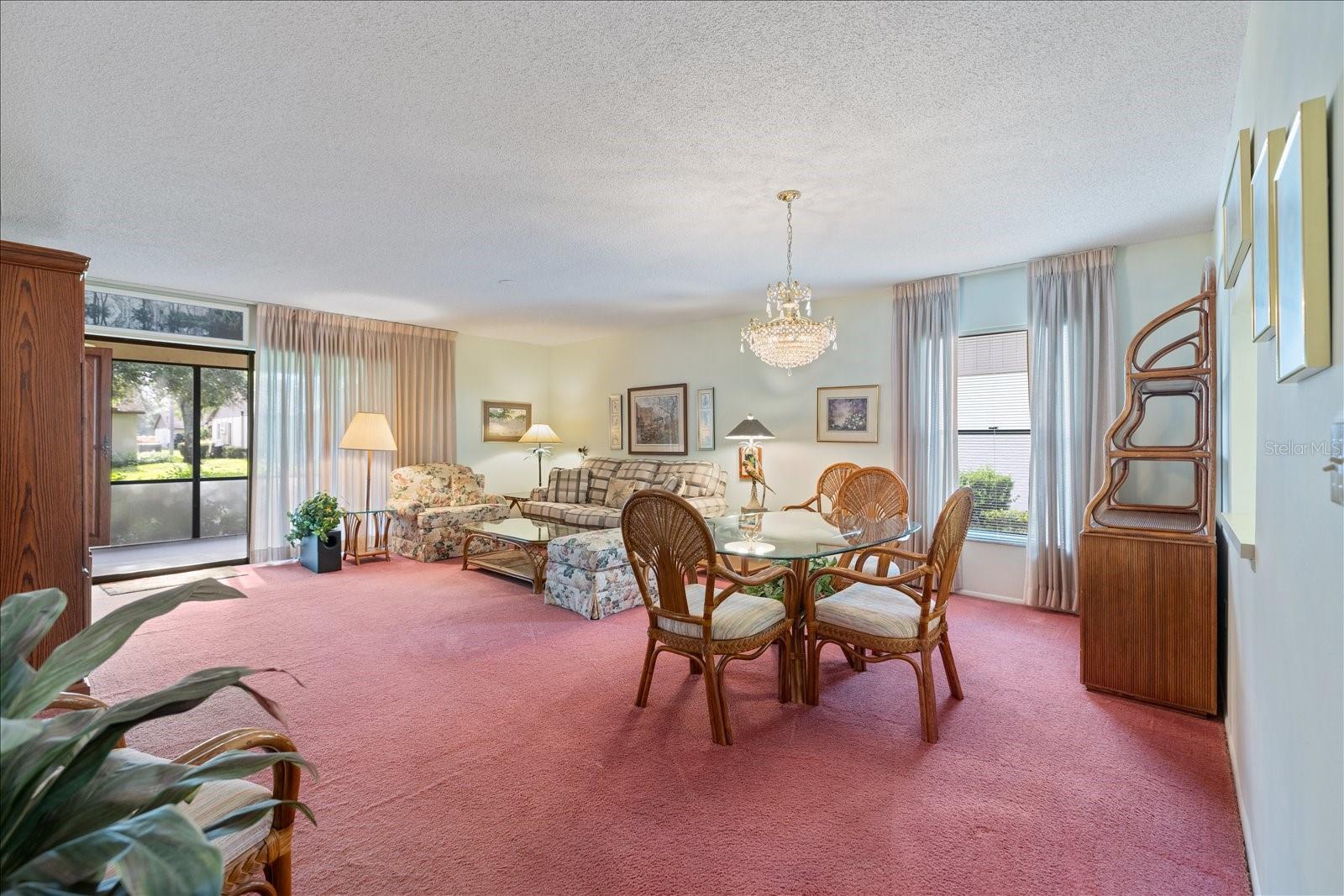 462 OAK HILL CIRCLE, #5, Sarasota, FL 34232