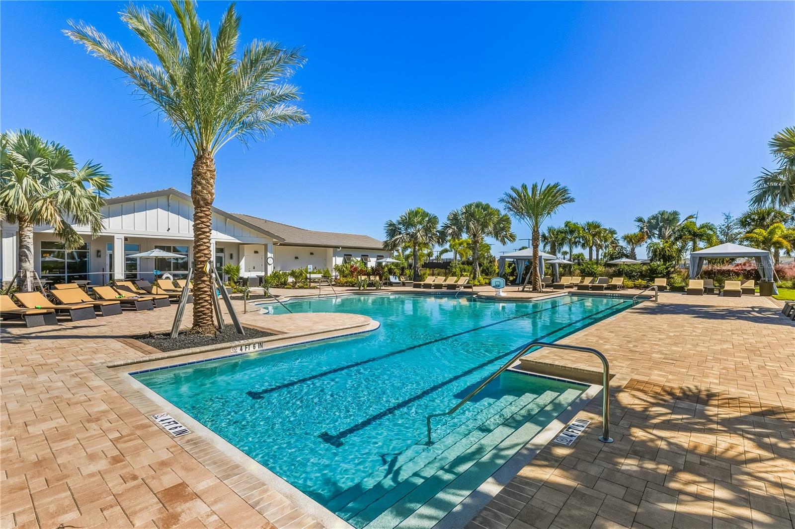 4347 FENCE ROW COURT, Lakewood Ranch, FL 34211