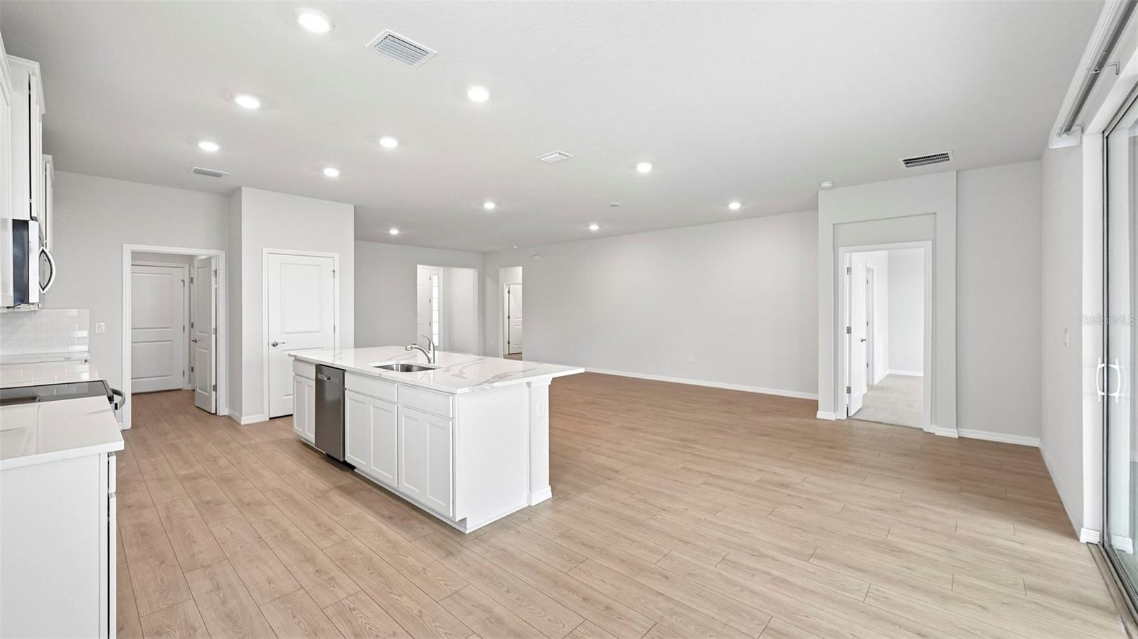 4347 FENCE ROW COURT, Lakewood Ranch, FL 34211