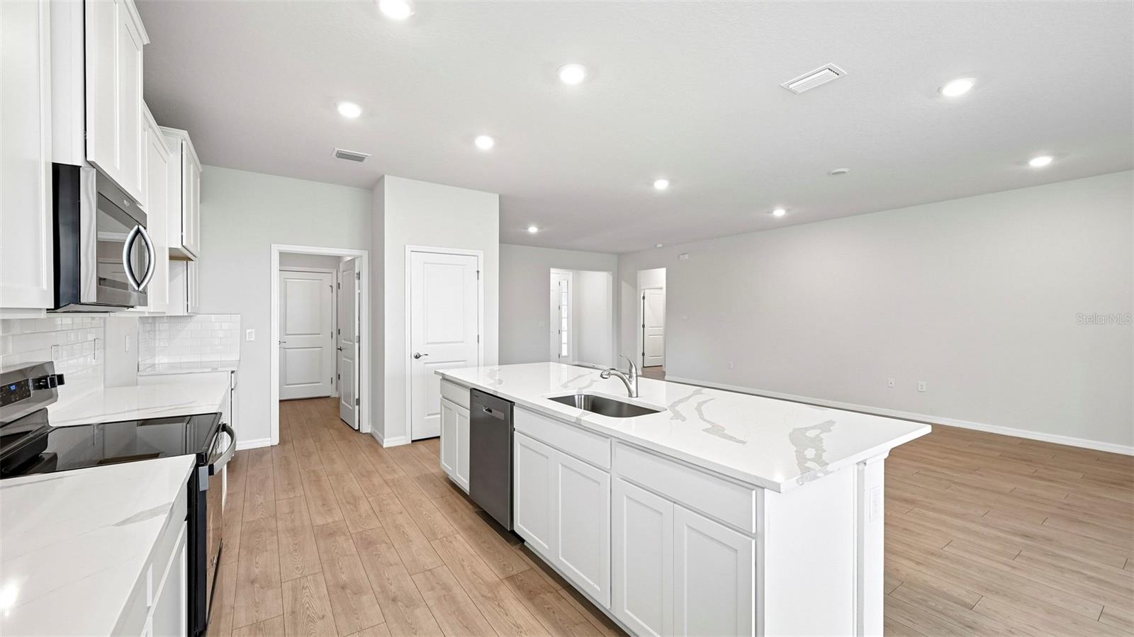 4347 FENCE ROW COURT, Lakewood Ranch, FL 34211