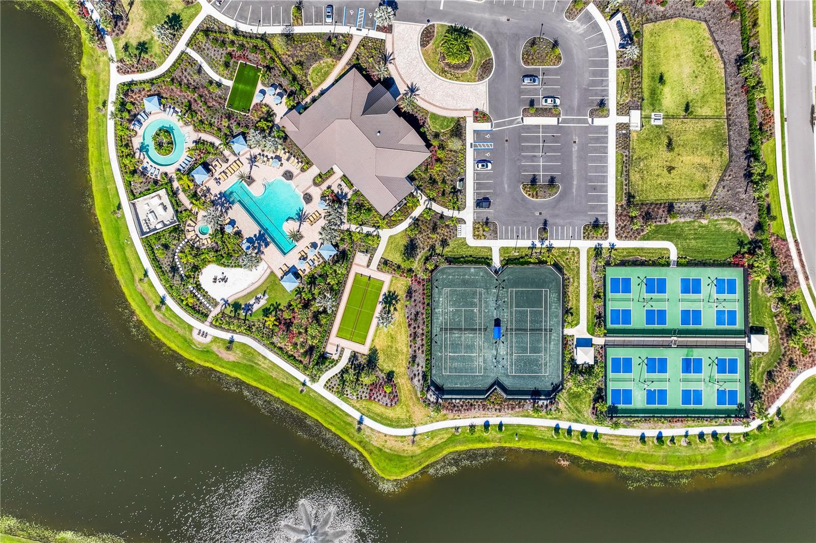 4347 FENCE ROW COURT, Lakewood Ranch, FL 34211