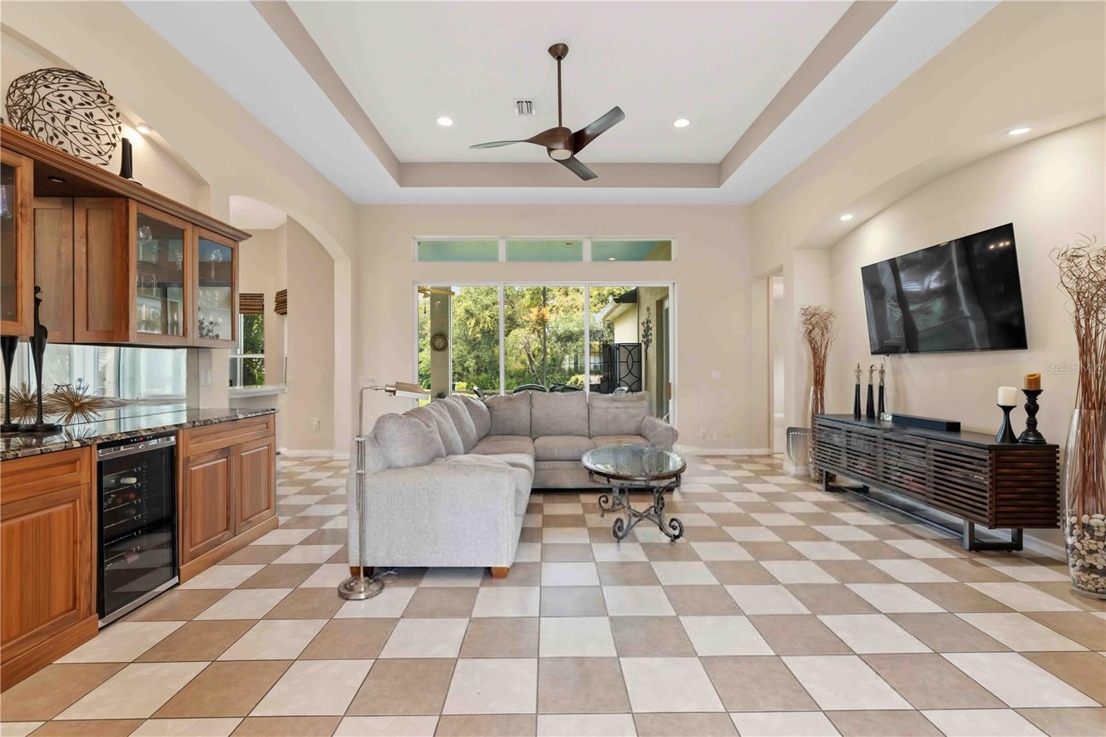 7907 ASHLEY CIRCLE, Bradenton, FL 34201 7907 ASHLEY CIRCLE, Bradenton, FL 34201