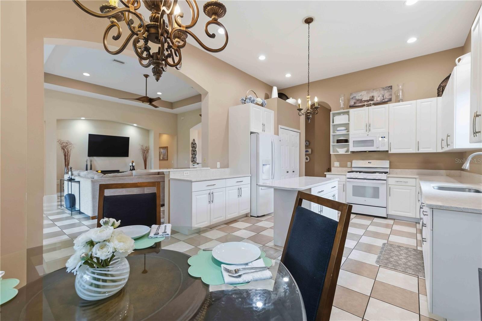 7907 ASHLEY CIRCLE, Bradenton, FL 34201