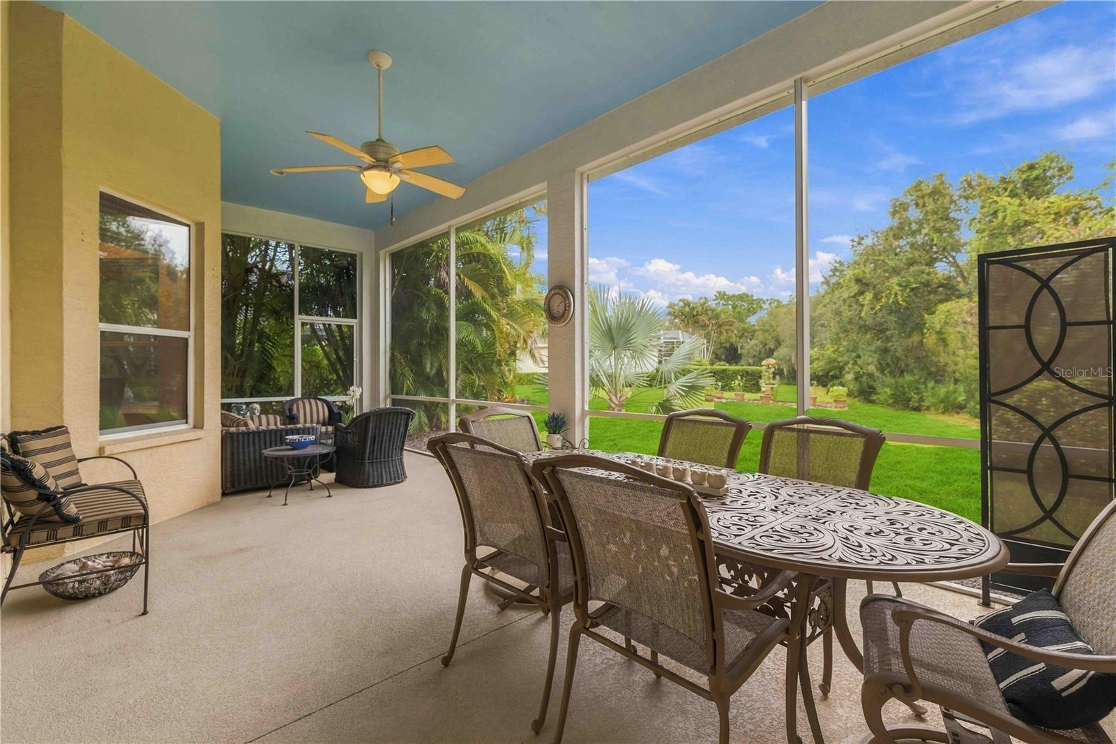 7907 ASHLEY CIRCLE, Bradenton, FL 34201