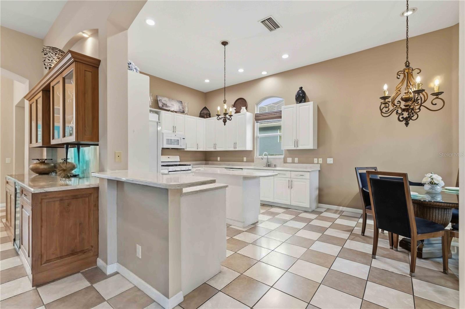 7907 ASHLEY CIRCLE, Bradenton, FL 34201