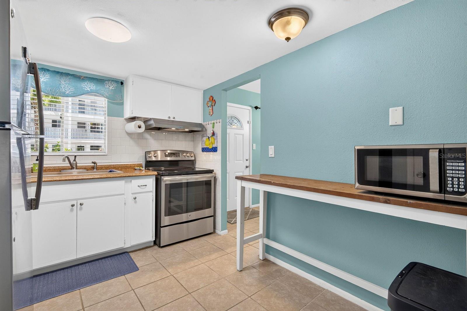 Cozy Kitchen Area