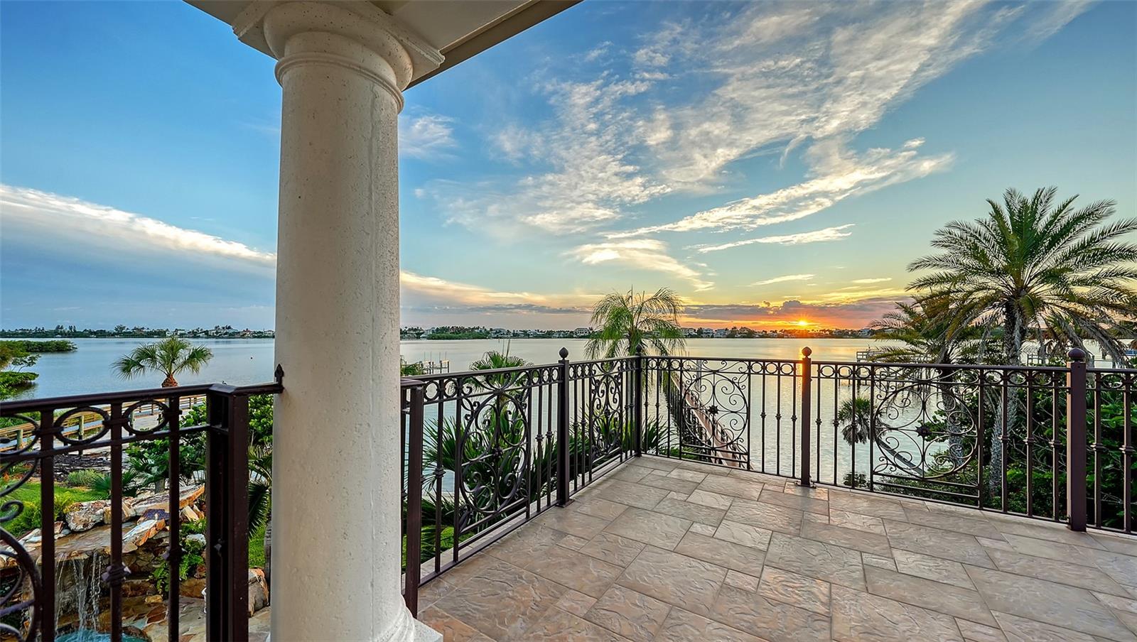 2115 LYCHEE LANE, Nokomis, FL 34275