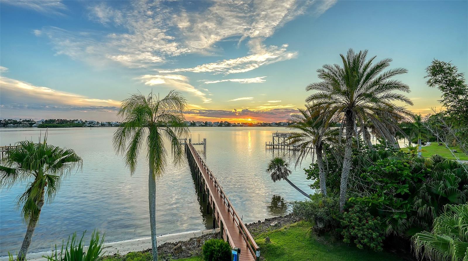 2115 LYCHEE LANE, Nokomis, FL 34275