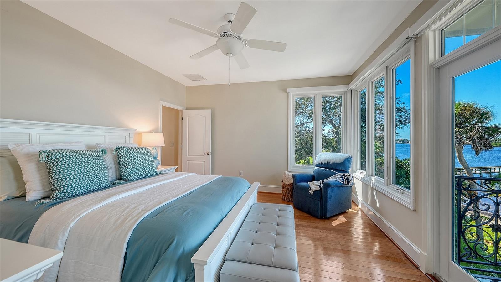 2115 LYCHEE LANE, Nokomis, FL 34275