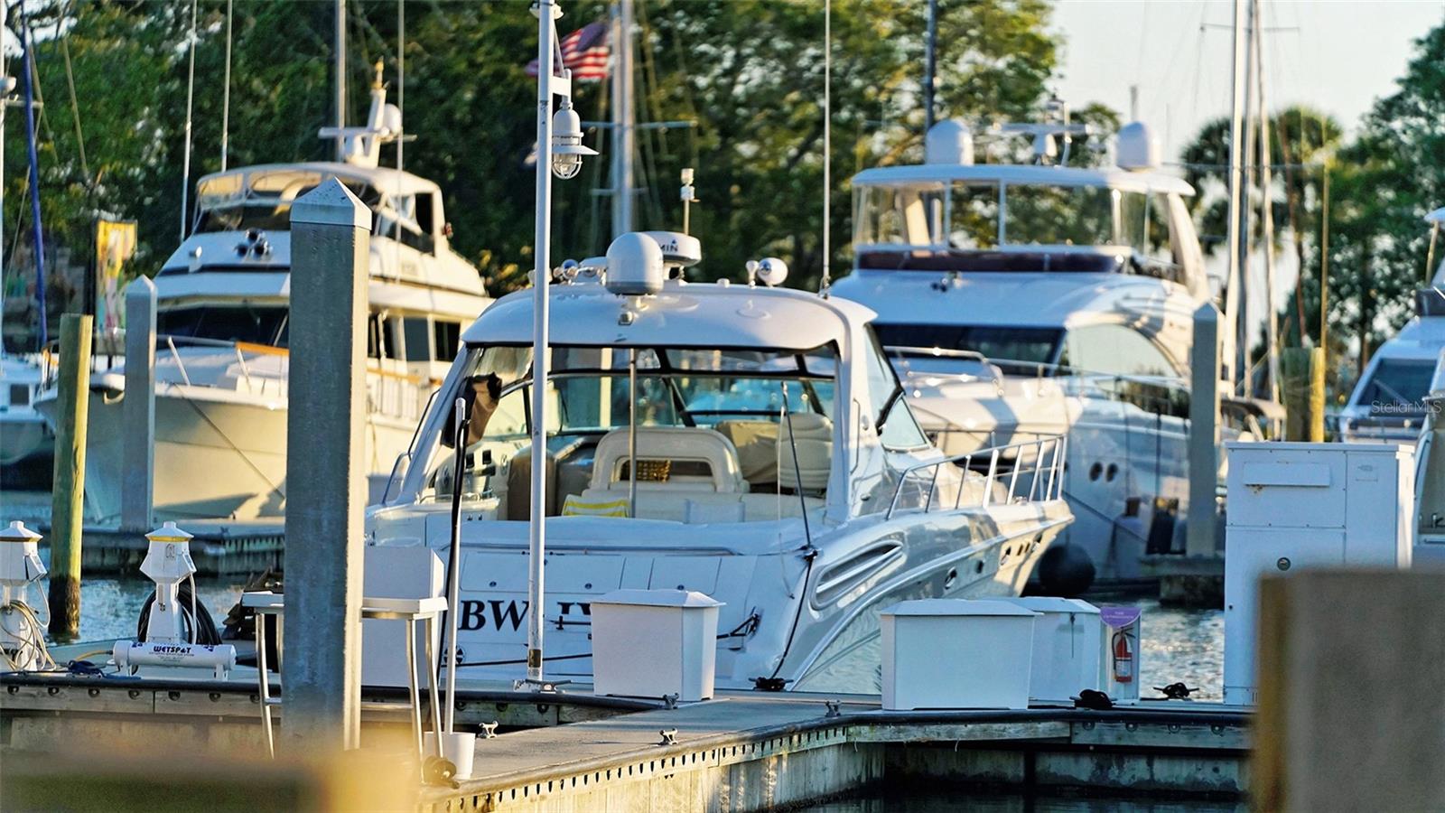 Enjoy the boating lifestyle with Marina Jacks marina just steps from your new waterfront residence at The VUE on Sarasota Bay.