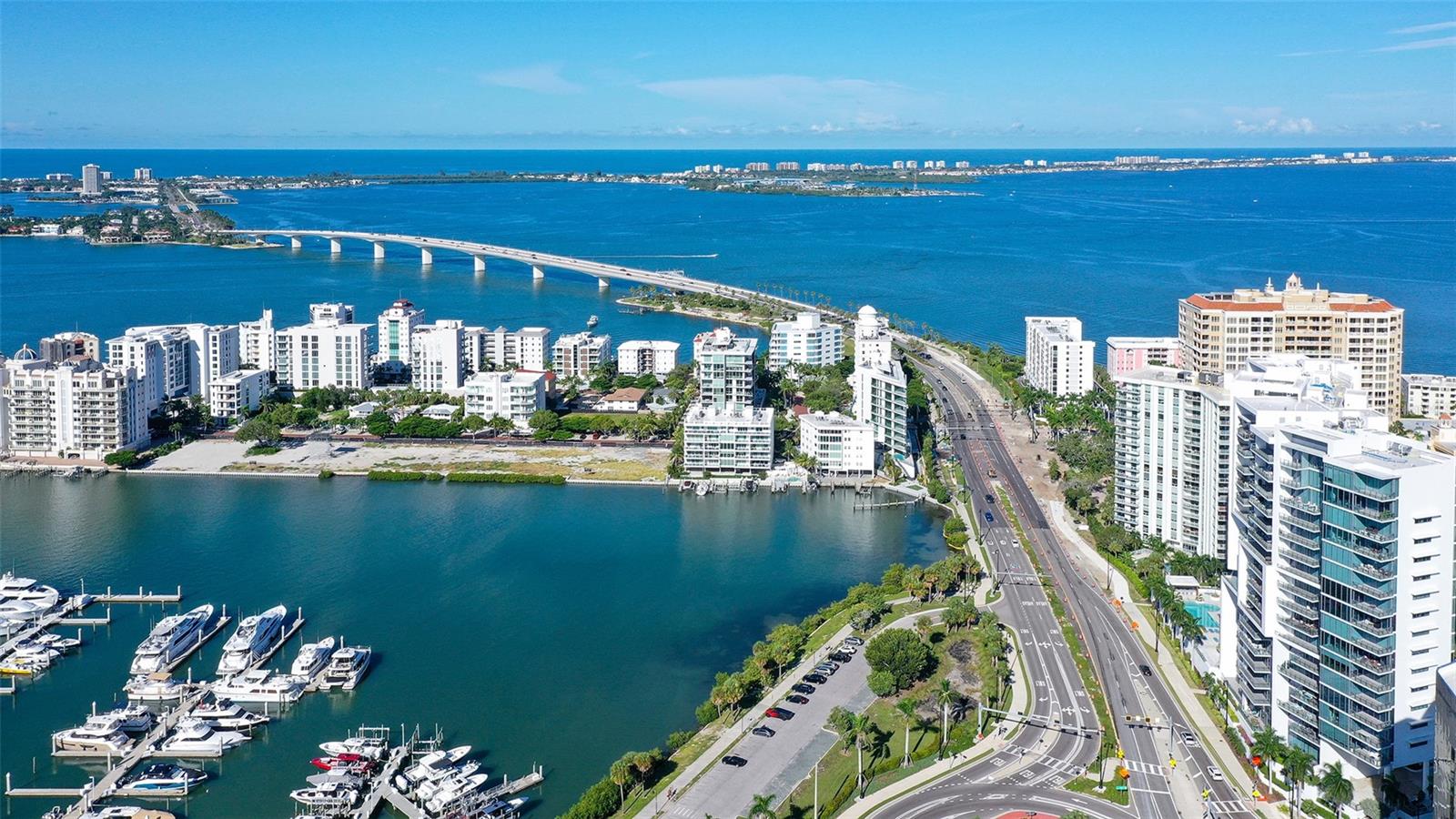 A scenic drive along John Ringling Boulevard across the iconic Ringling Bridge leads to the charming shops and restaurants of St. Armands Circle and the beautiful beaches of Lido Key.