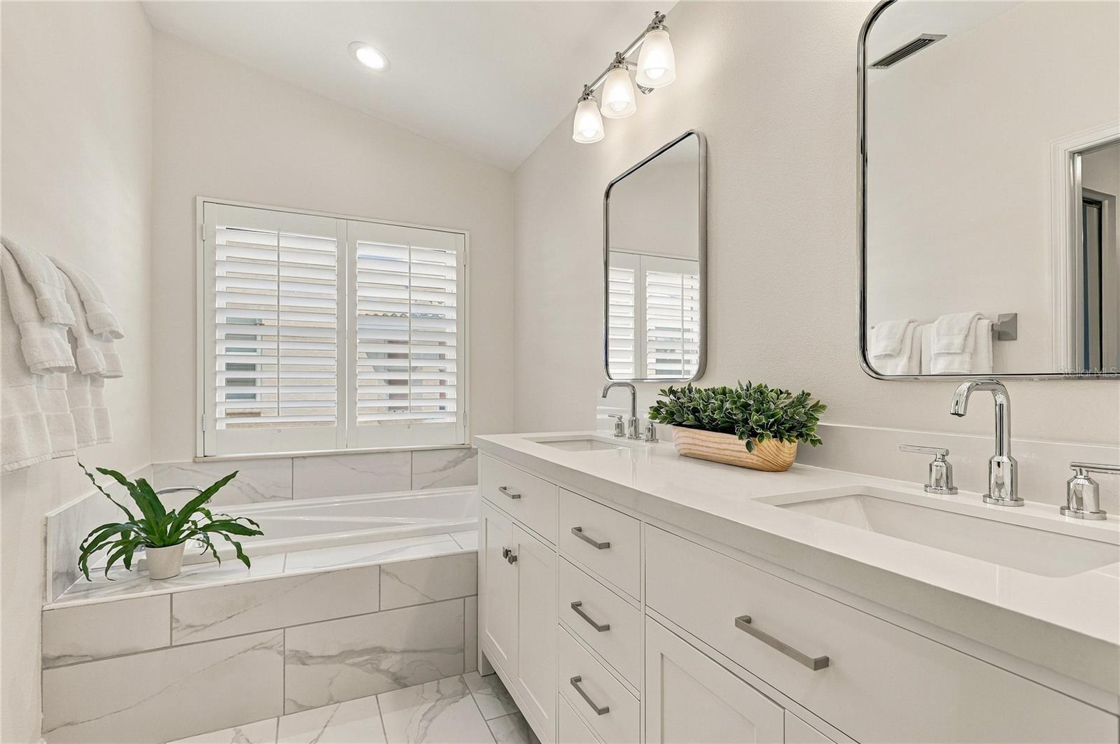 5816 BEAURIVAGE AVENUE, Sarasota, FL 34243