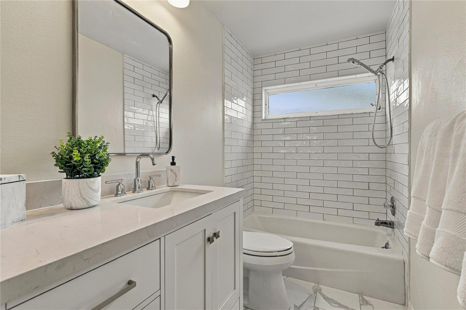 5816 BEAURIVAGE AVENUE, Sarasota, FL 34243
