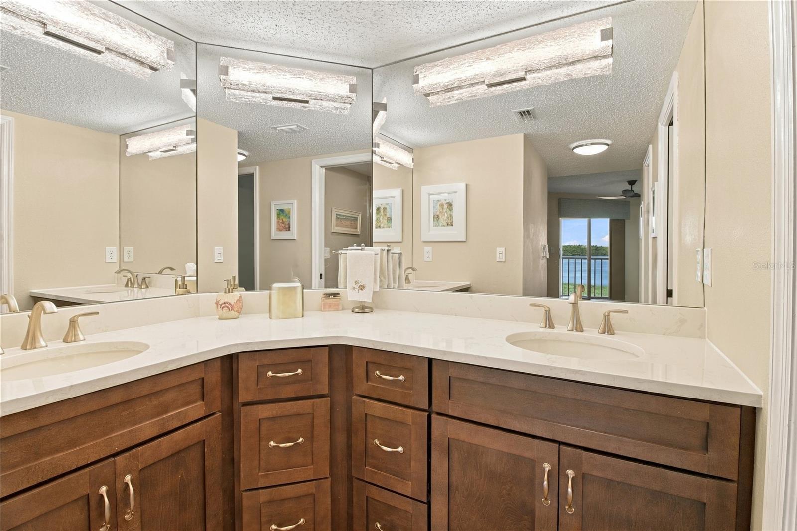 1389 PERICO POINT CIRCLE, #140, Bradenton, FL 34209