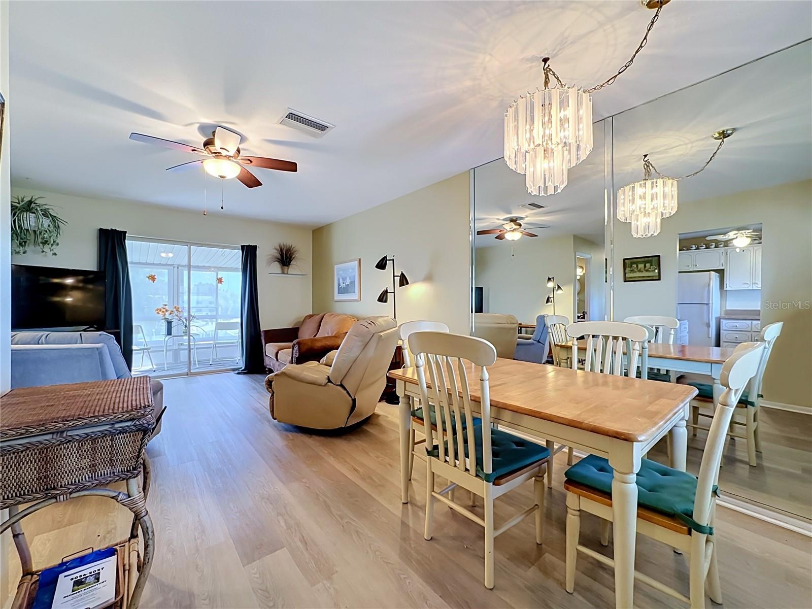 Living Room and Dinning Area Combo